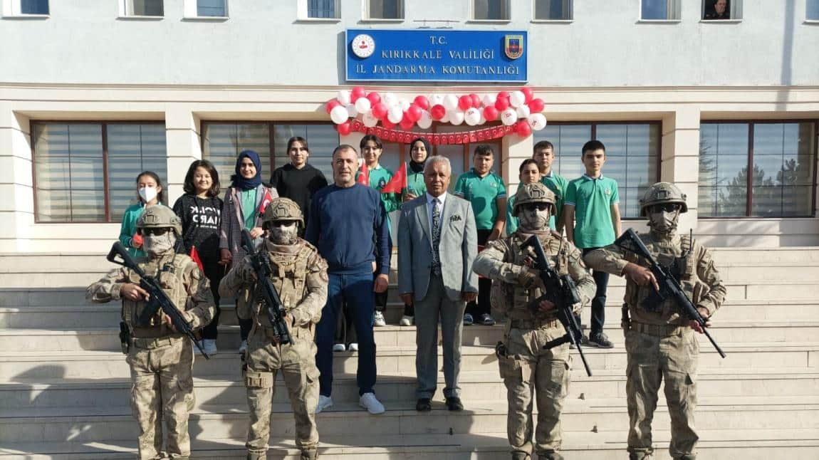  Öğrencilerimizle İl Jandarma Komutanlığı'nı Ziyaret Ettik